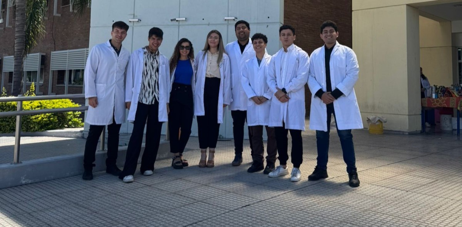 Estudiantes de la Fundación Barceló ganaron el primer premio en las XX Jornadas Provinciales Científicas en Salud: “Hospital, Ciencia y Comunidad”